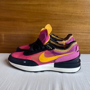 Never worn Nike sneakers